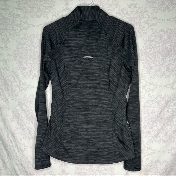 Athleta 1/2 zip running wild exercise jacket top with thumbholes size Medium - Picture 2 of 12